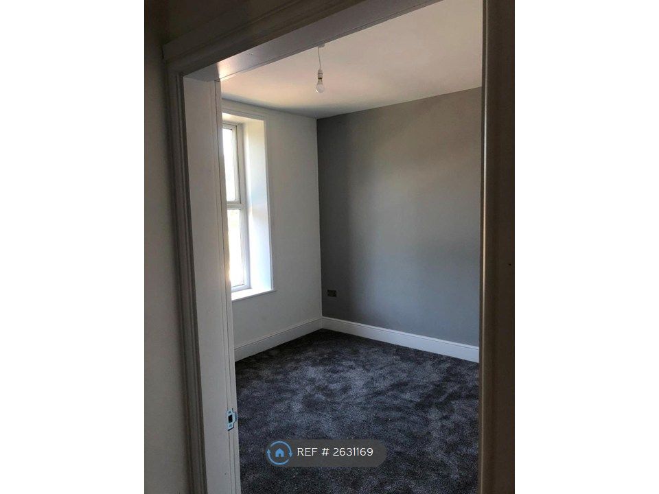 Property photo 3 of 11 Bedroom