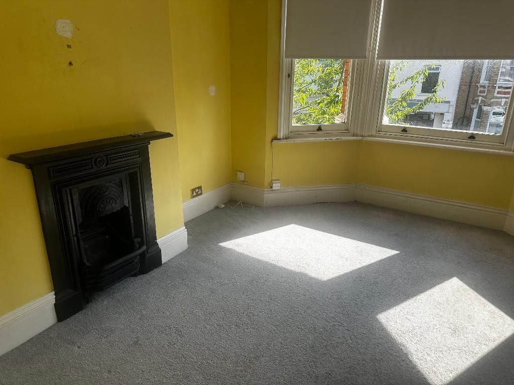 Property photo 3 of 9 Bedroom 1