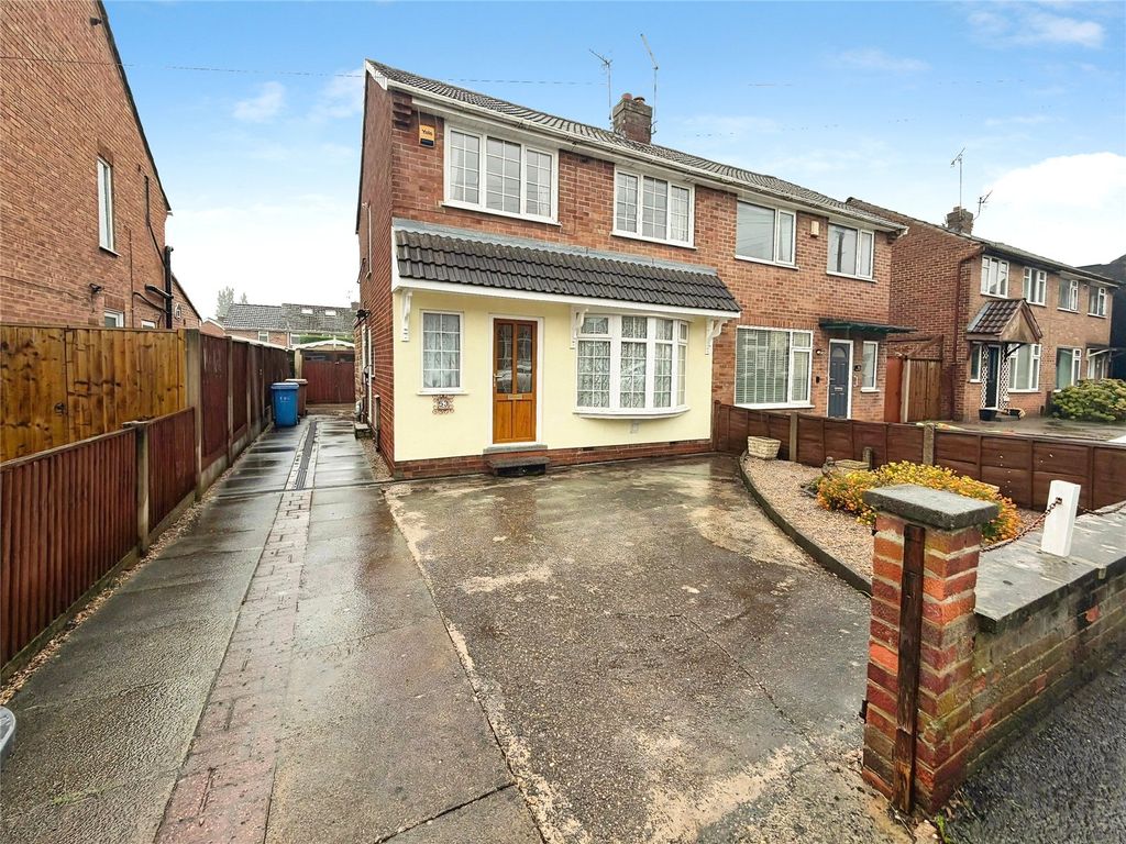 Property photo 1 of 19 Picture No. 07