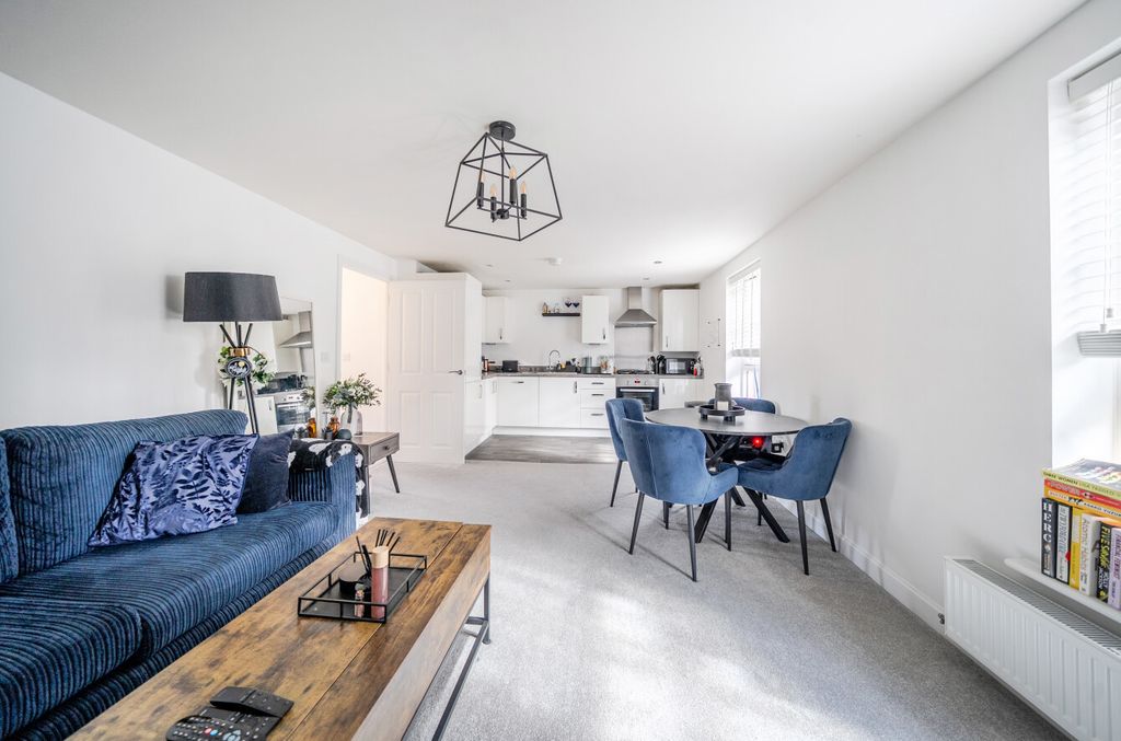 Property photo 2 of 22 1345599-18-68B071...