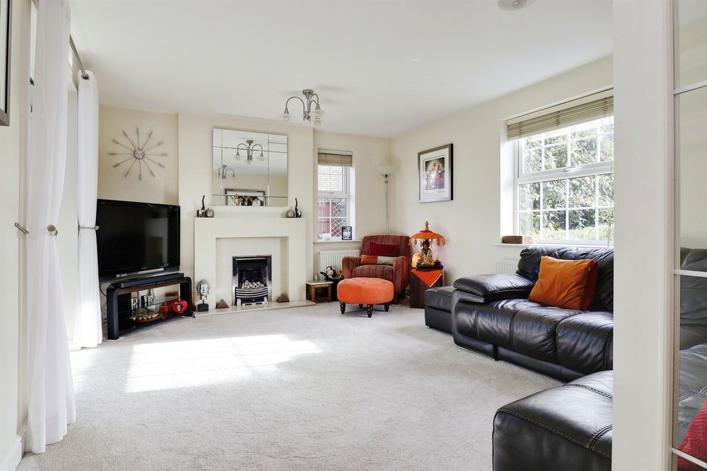 Property photo 2 of 4