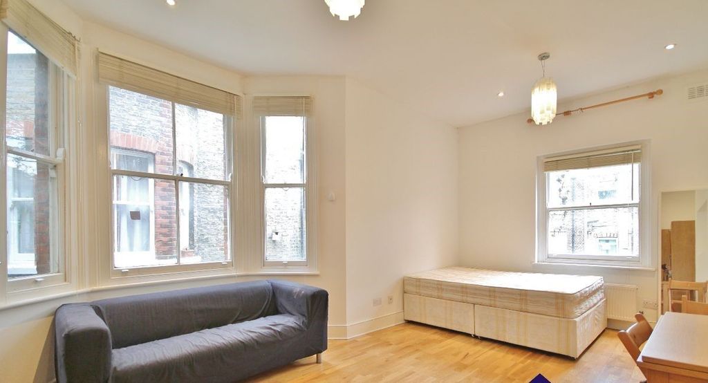 Property photo 3 of 8