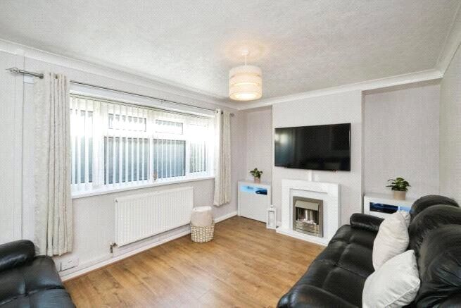 Property photo 3 of 19 Picture No. 06
