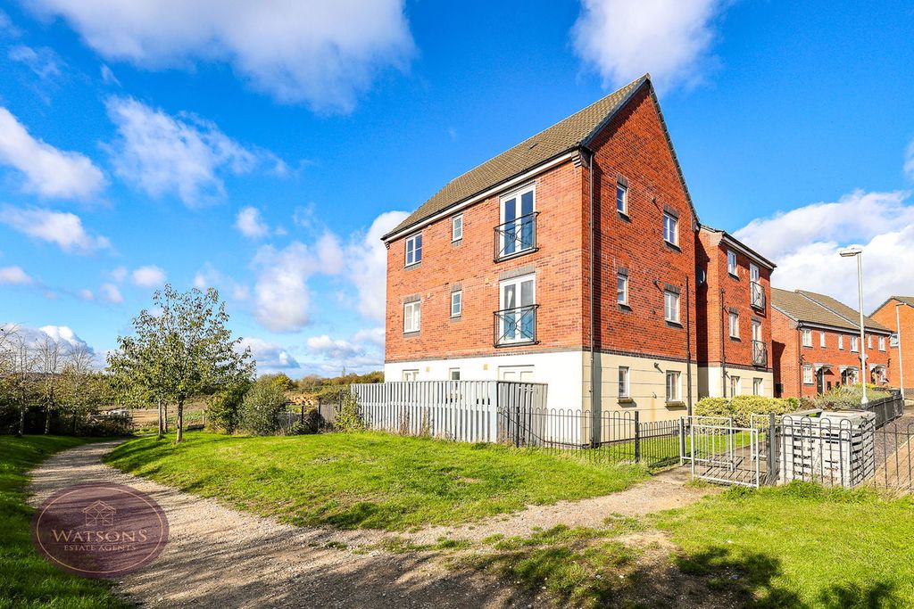 Property photo 1 of 23