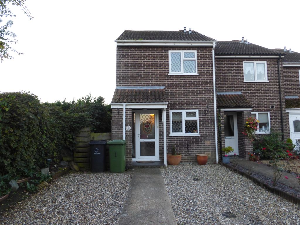 Property photo 1 of 8 Front