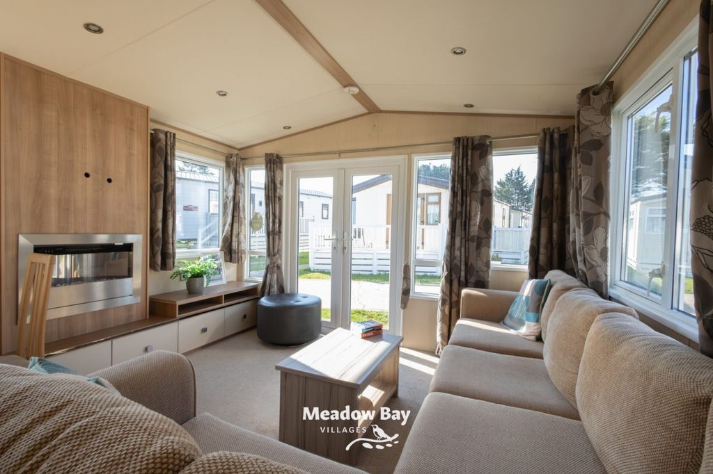 Property photo 2 of 12 D20 2013 Abi Sunningdale 38x12 2B Small Wm 5.Jpg