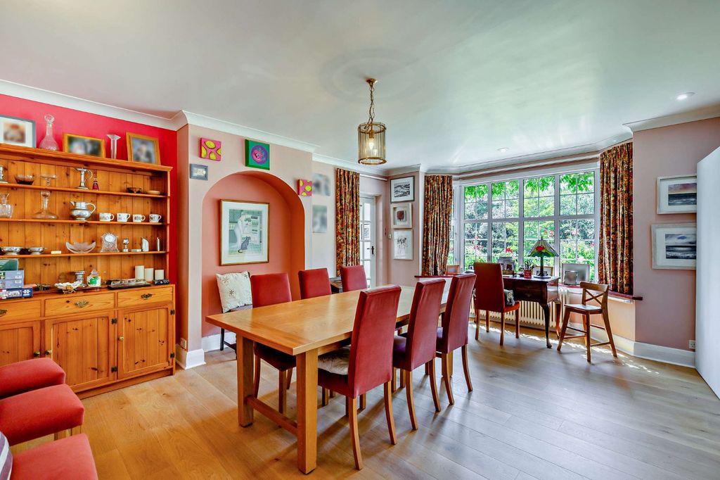 Property photo 2 of 20 Dining Room