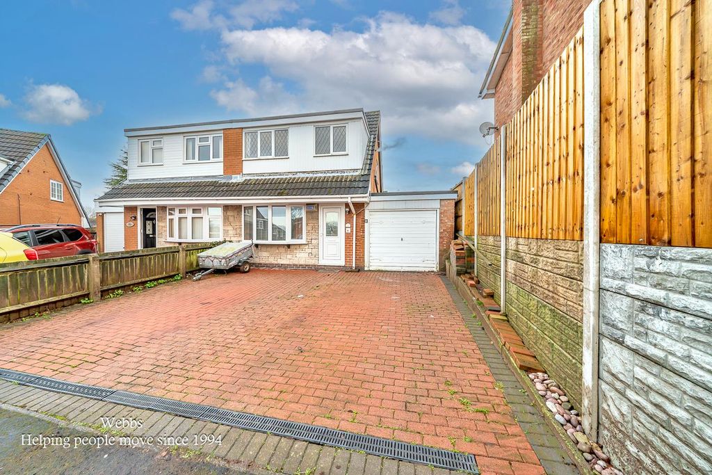 Property photo 1 of 20 Webbs-26.Jpg