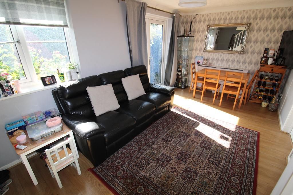 Property photo 3 of 12 Lounge/Diner