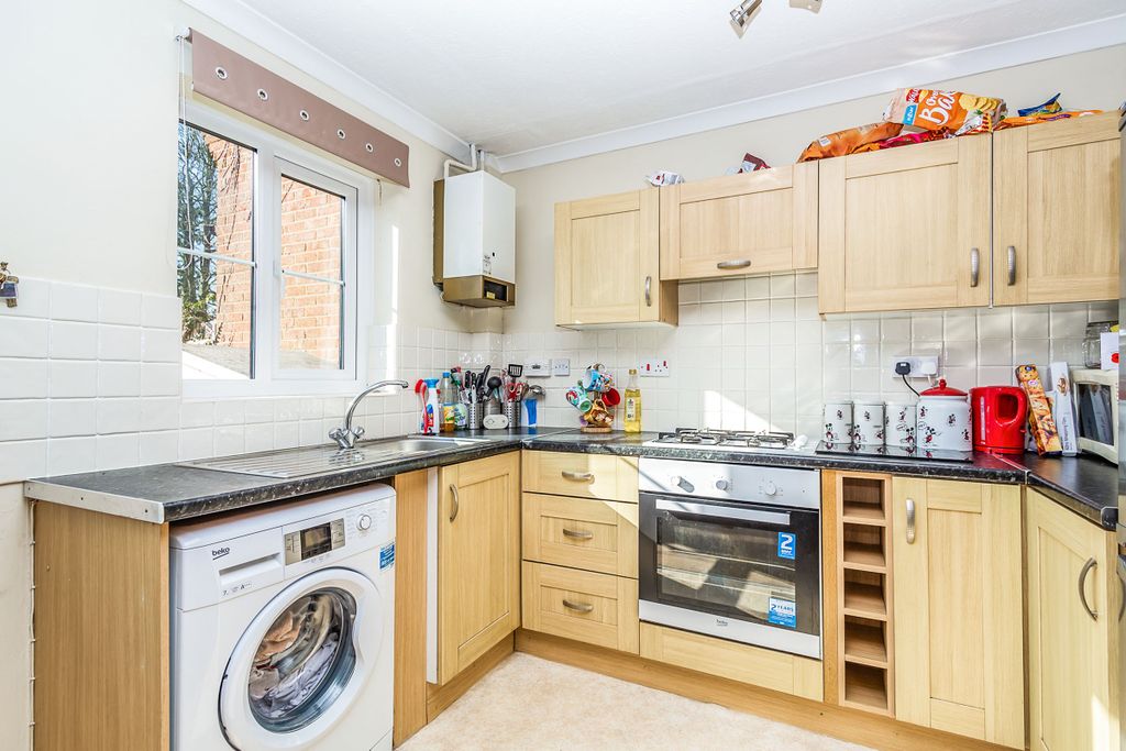 Property photo 3 of 8 ce5c8806-B3Ca-4419-A
