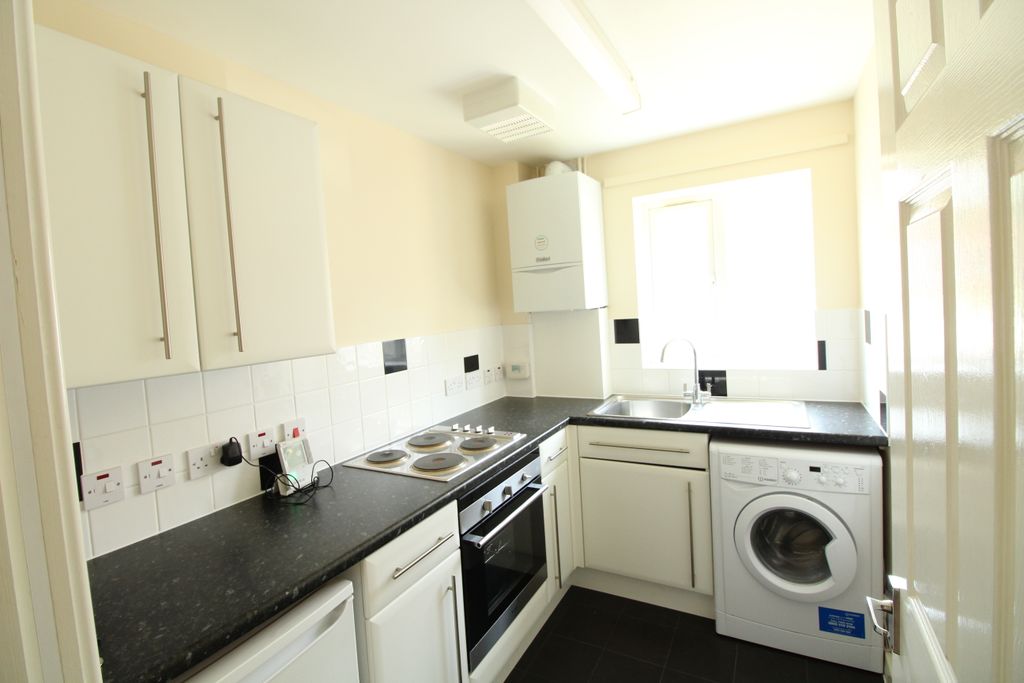 Property photo 3 of 7 3