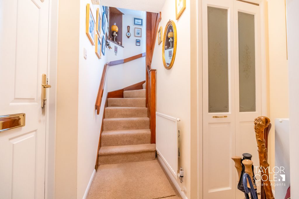 Property photo 3 of 21