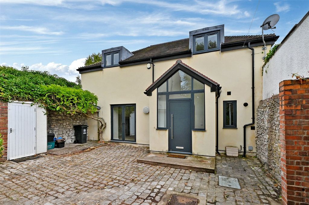 Property photo 1 of 10 Picture No. 06