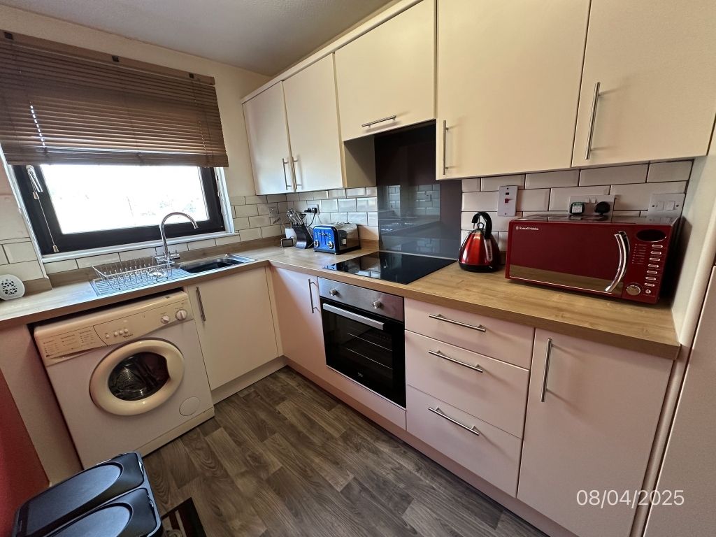 Property photo 2 of 9 Kitchen