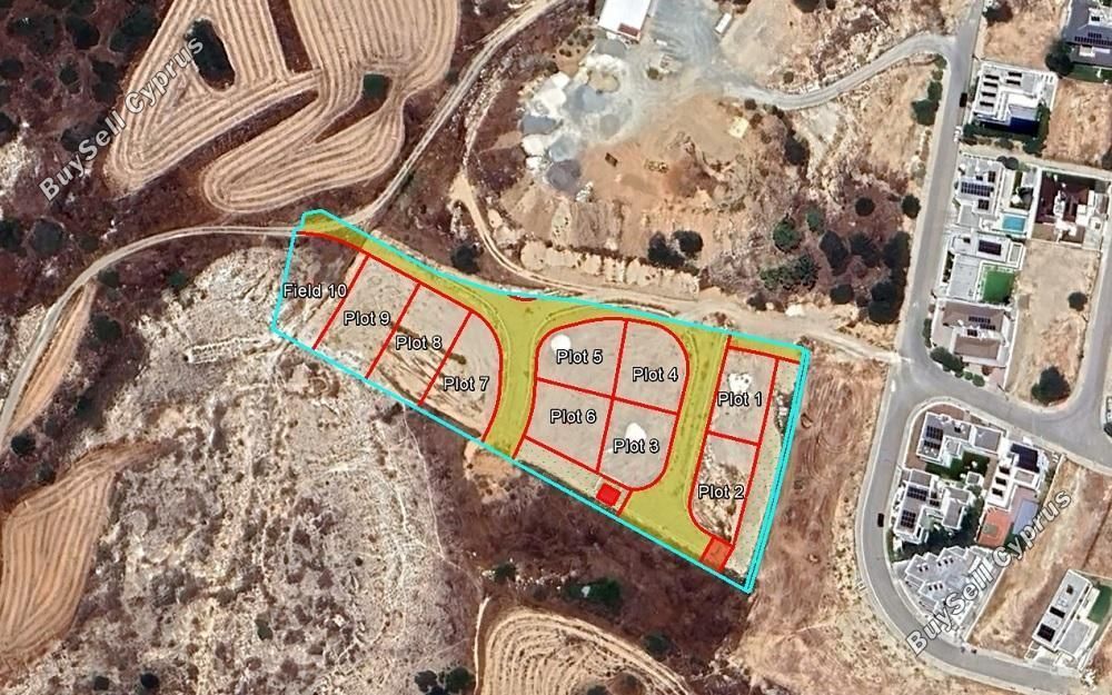 Property photo 1 of 2