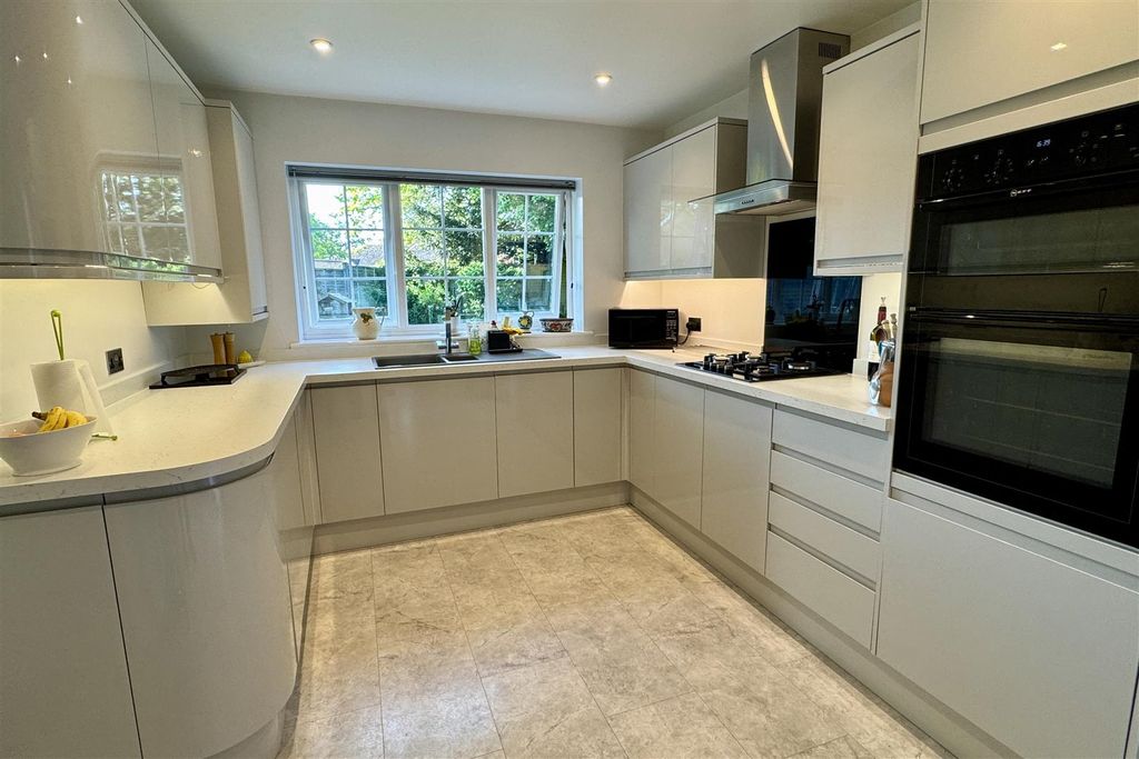 Property photo 3 of 22 Img_9223.Jpg