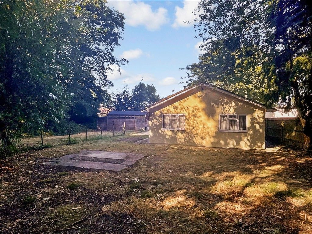 Property photo 2 of 8 Rear