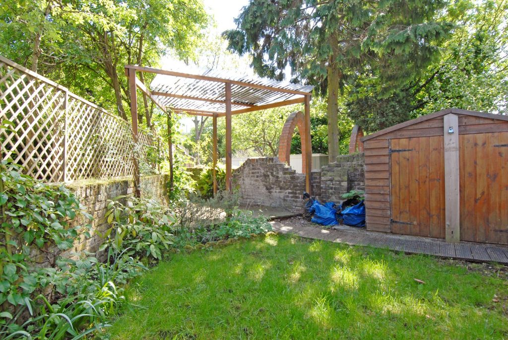 Property photo 2 of 7 Picture No. 05