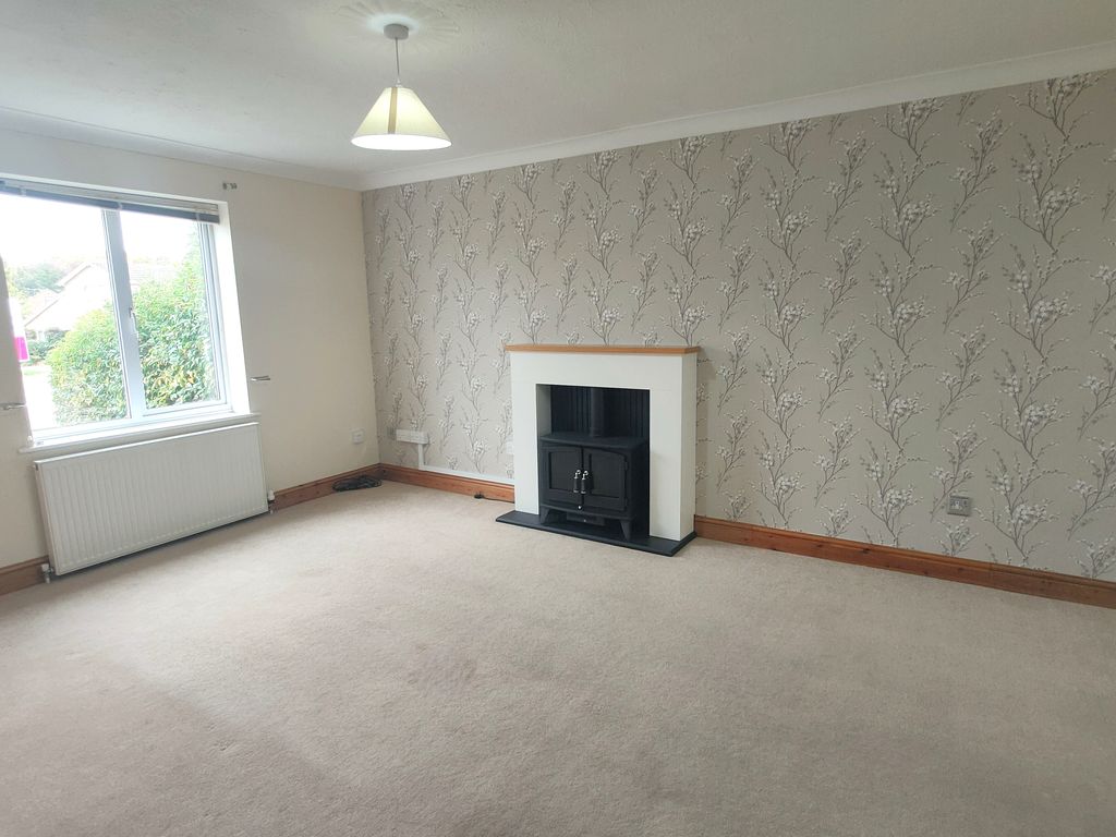 Property photo 2 of 21 Image