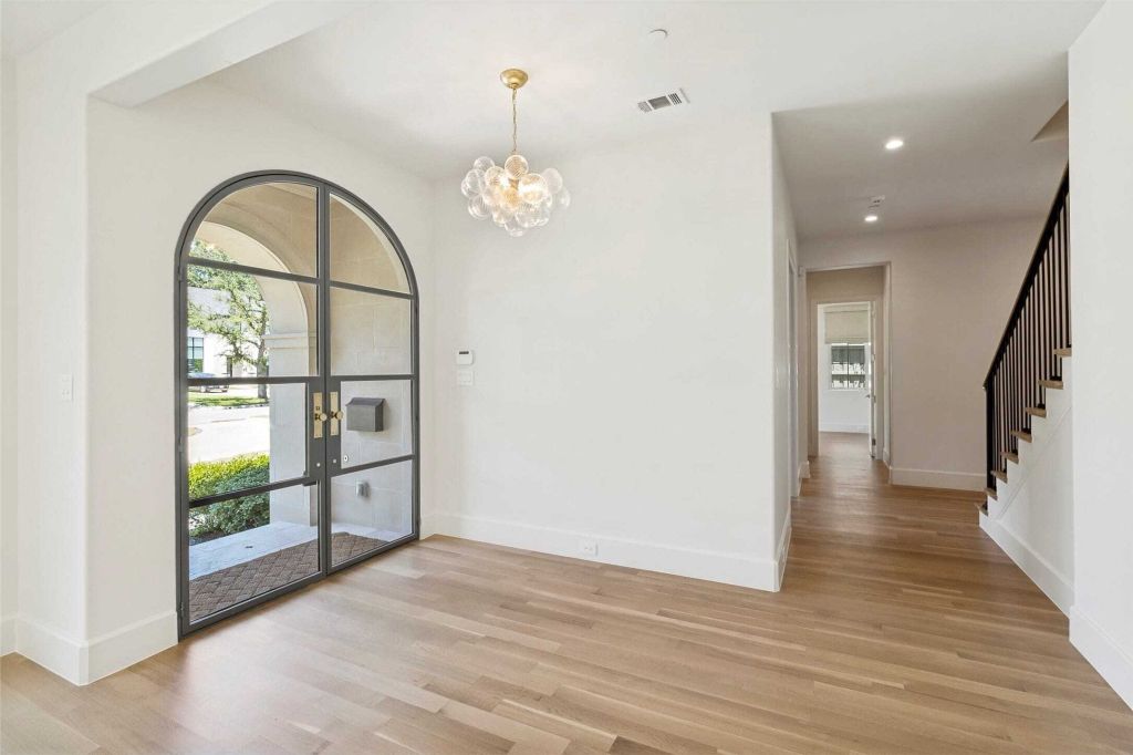 Property photo 3 of 31 <Alttext/>