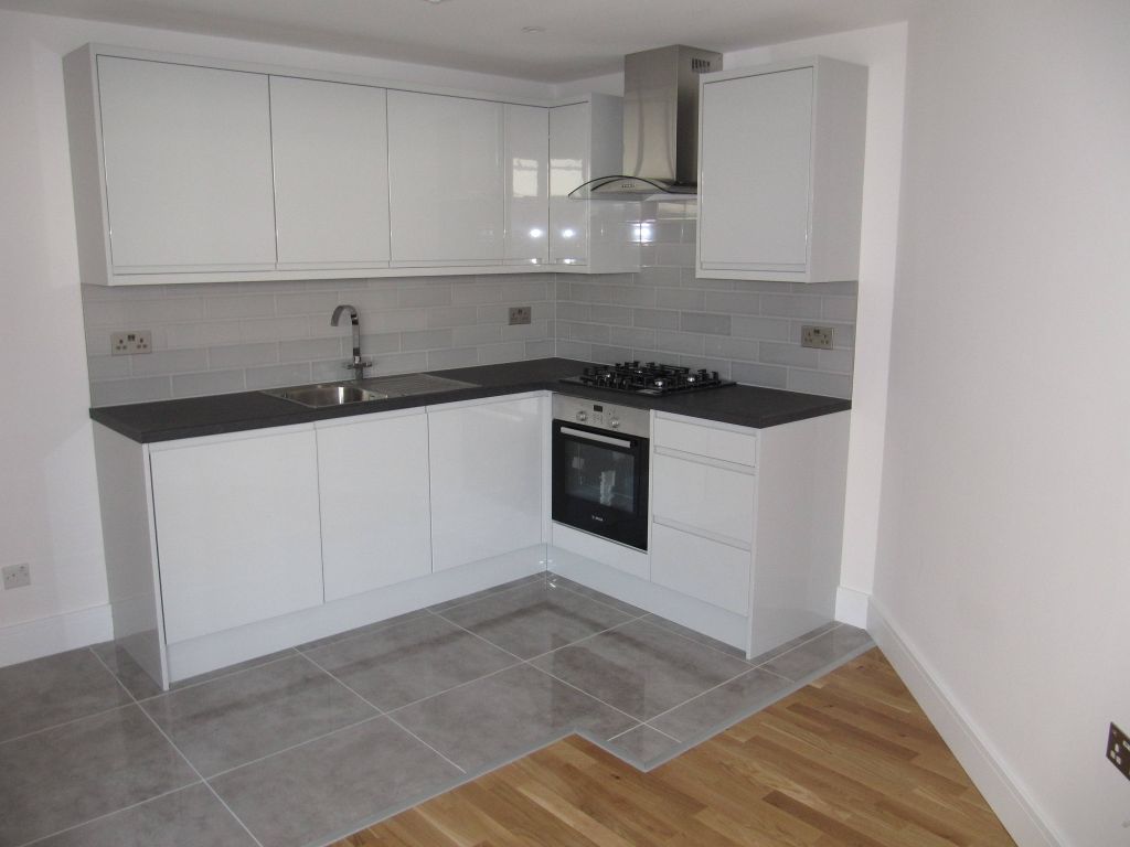 Property photo 3 of 6 Kitchen