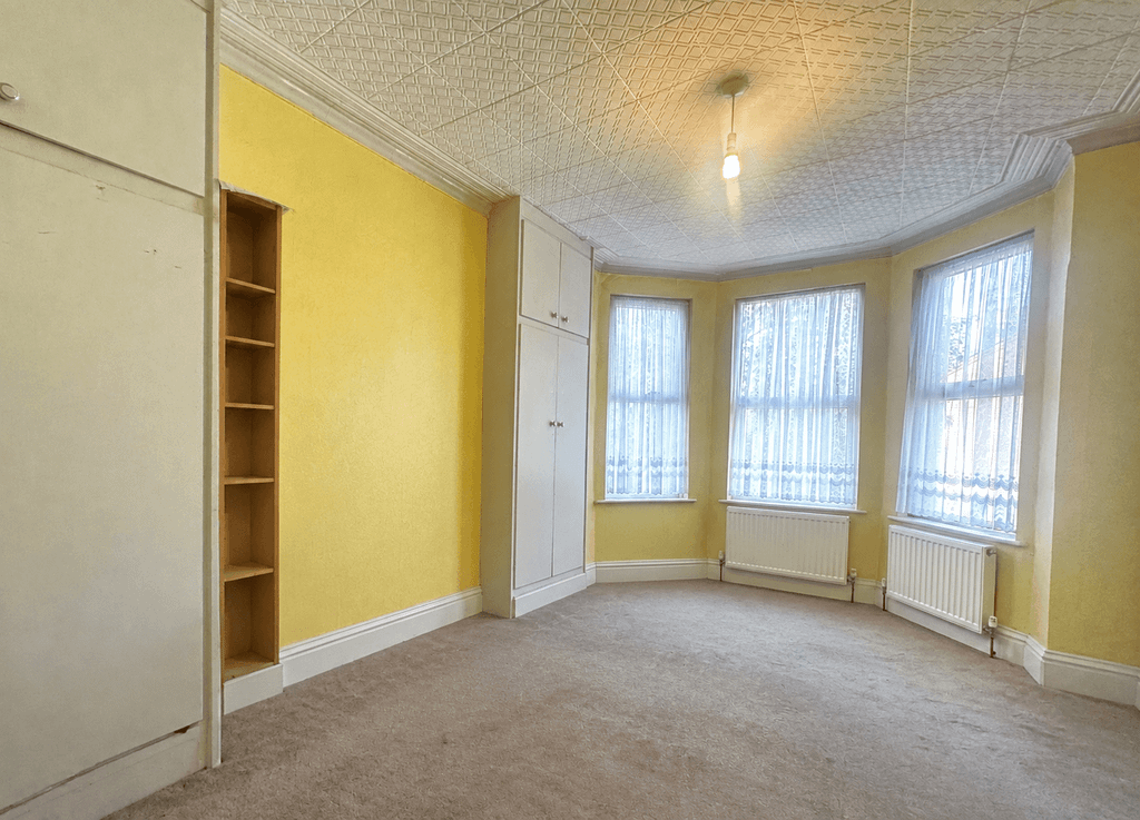 Property photo 2 of 11 Gallery