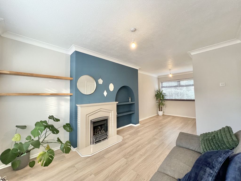 Property photo 2 of 23