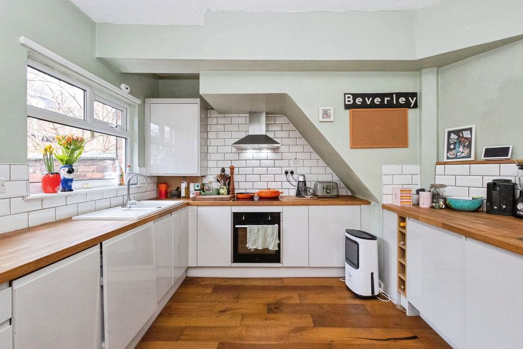 Property photo 2 of 20 Pbox-Img.Jpg