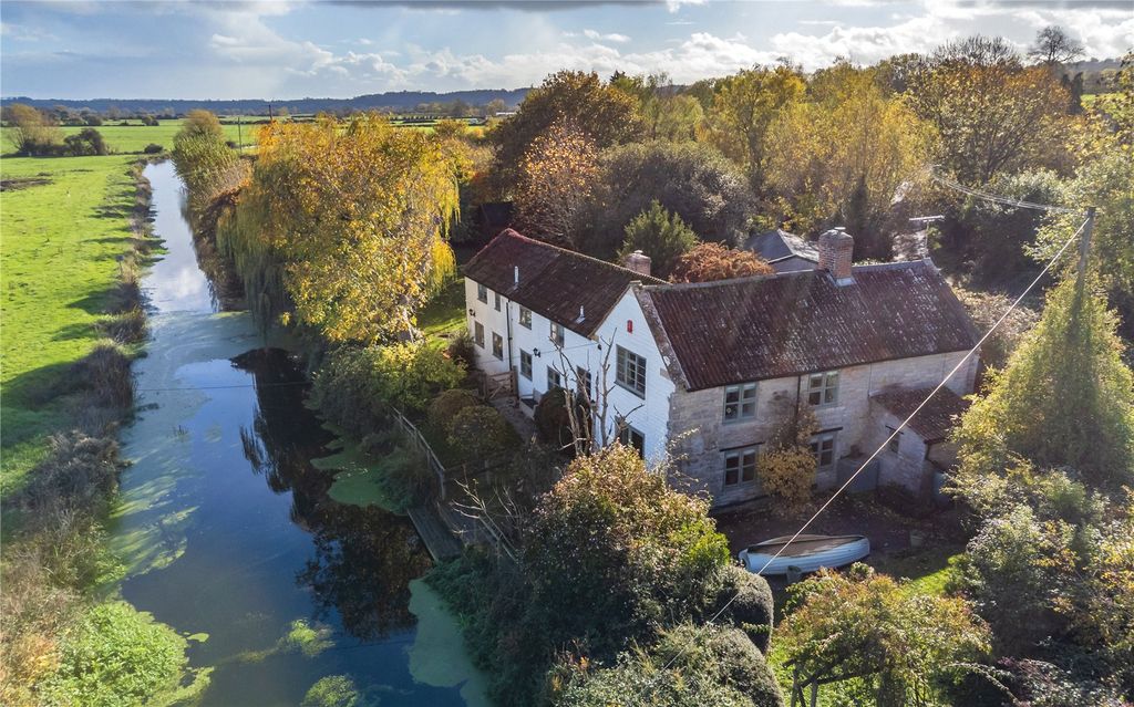 Property photo 1 of 25 Picture No. 11