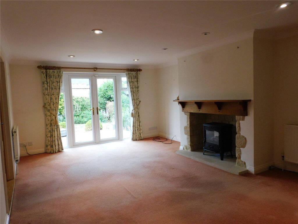 Property photo 3 of 22 Picture No. 11