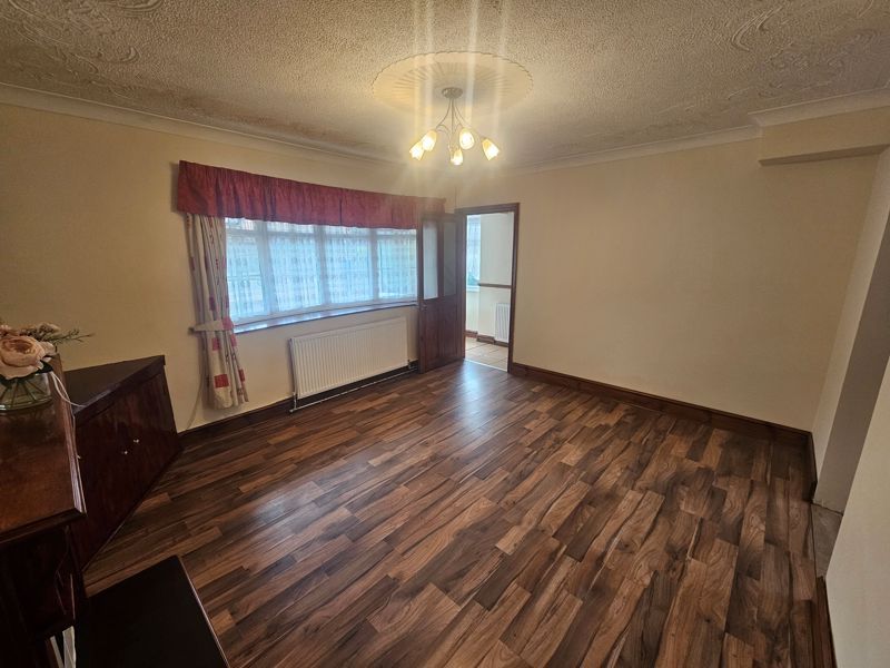Property photo 3 of 17 Photo 3