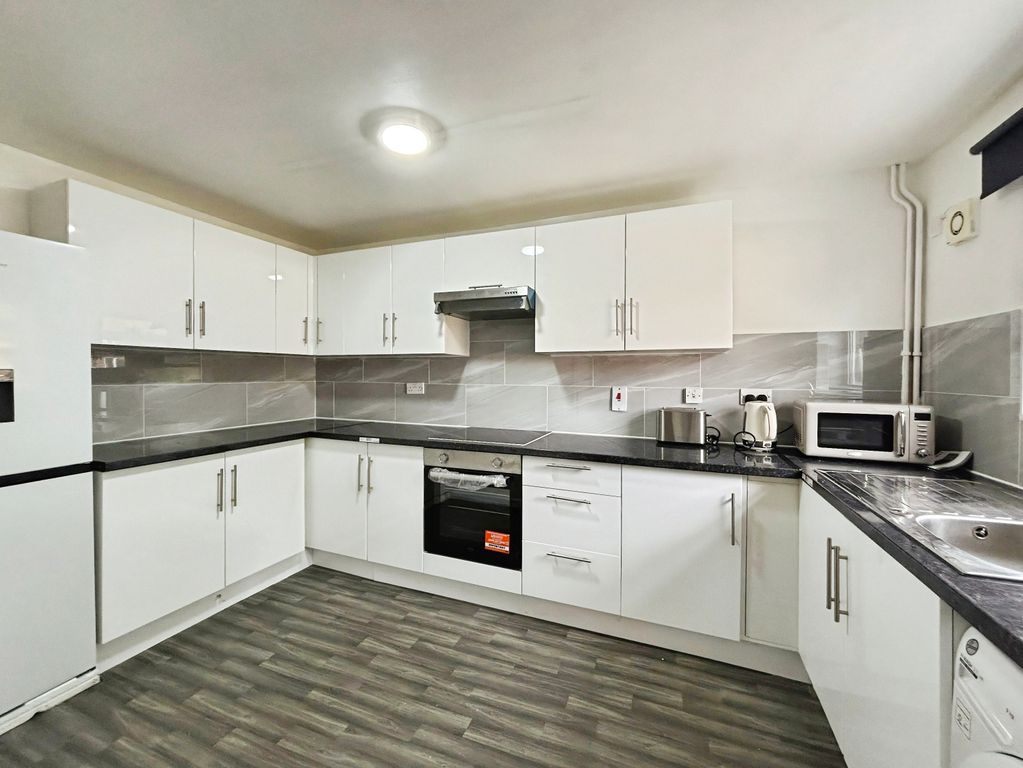 Property photo 2 of 20 d03652c5-Img_5495