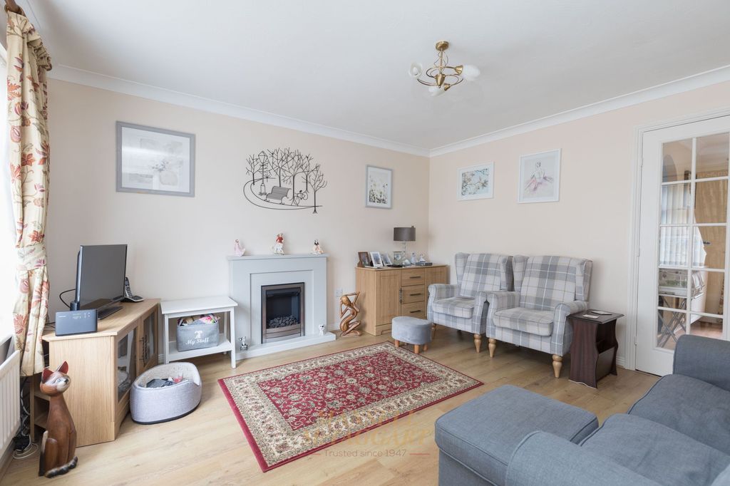 Property photo 3 of 15