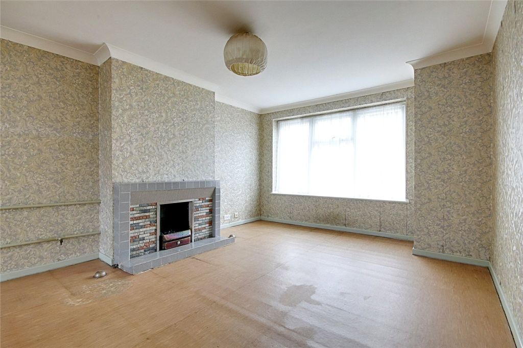 Property photo 2 of 17 Picture No. 01
