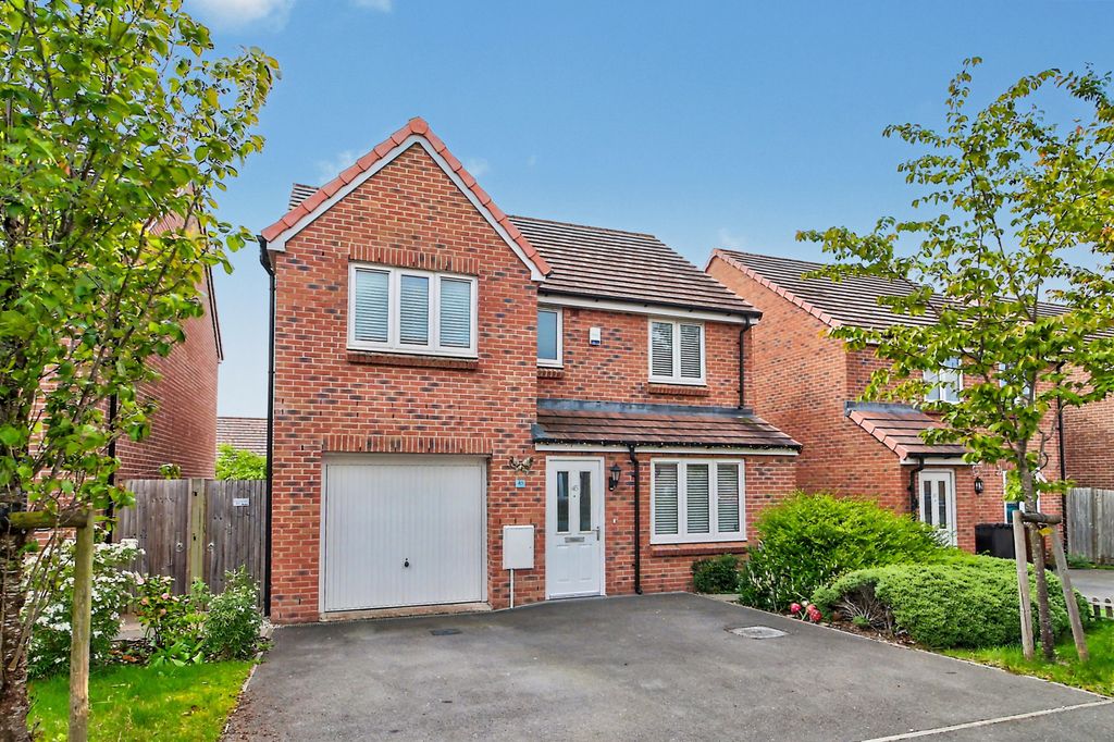 Property photo 1 of 21 Front