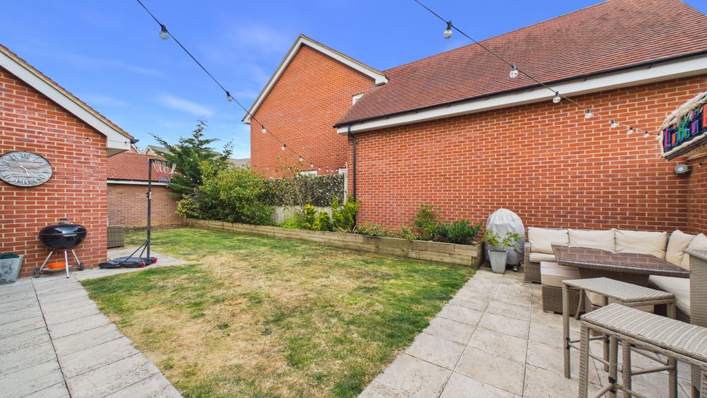 Property photo 3 of 14