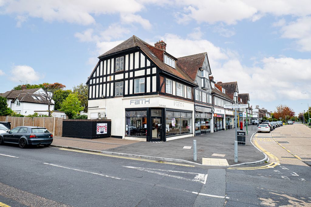 Property photo 1 of 20