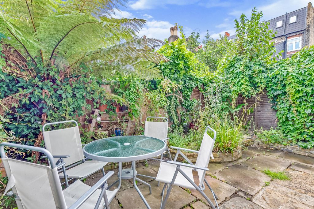 Property photo 2 of 10 2