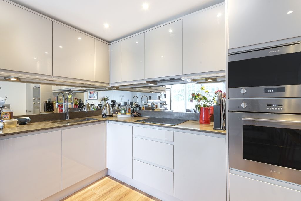 Property photo 1 of 6 537786 (2)