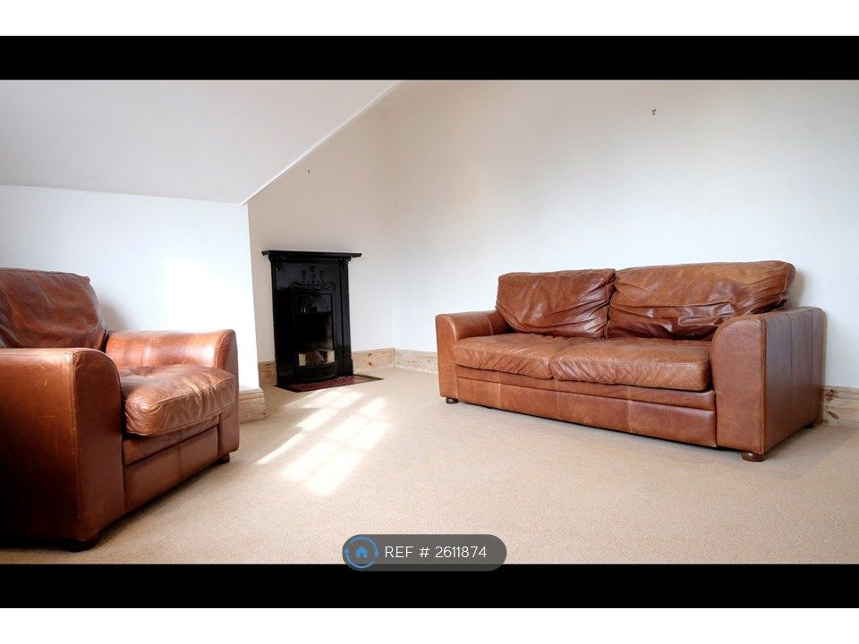 Property photo 2 of 20 Lounge