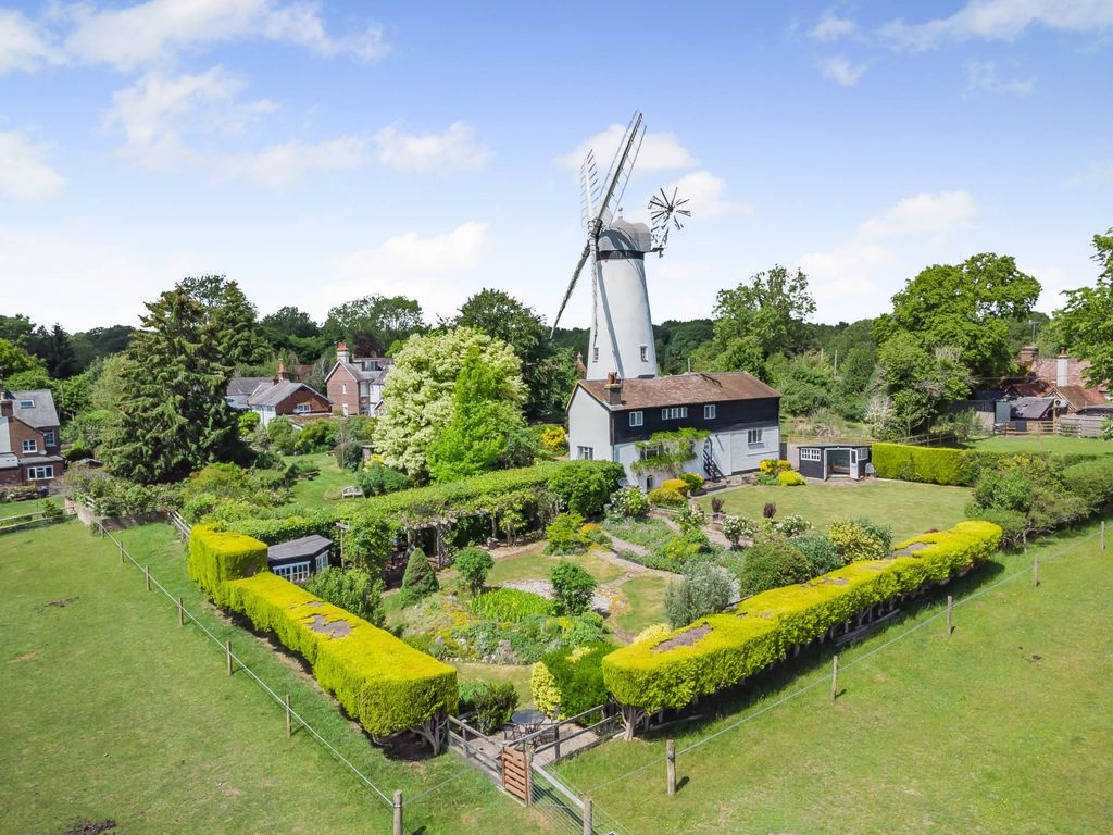 Property photo 1 of 37
