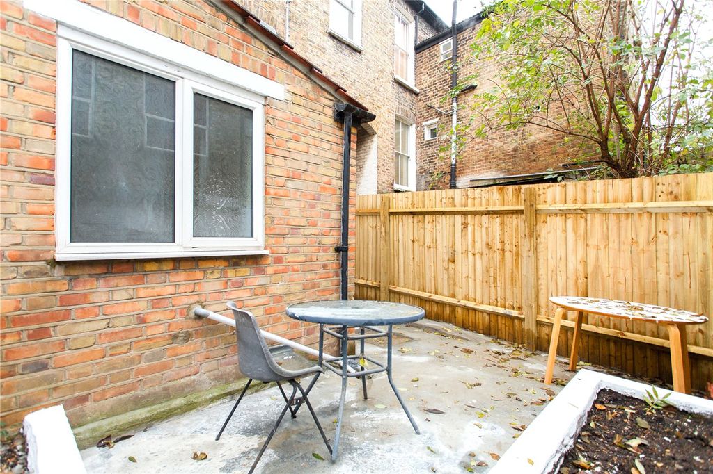 Property photo 1 of 12 Picture No. 13