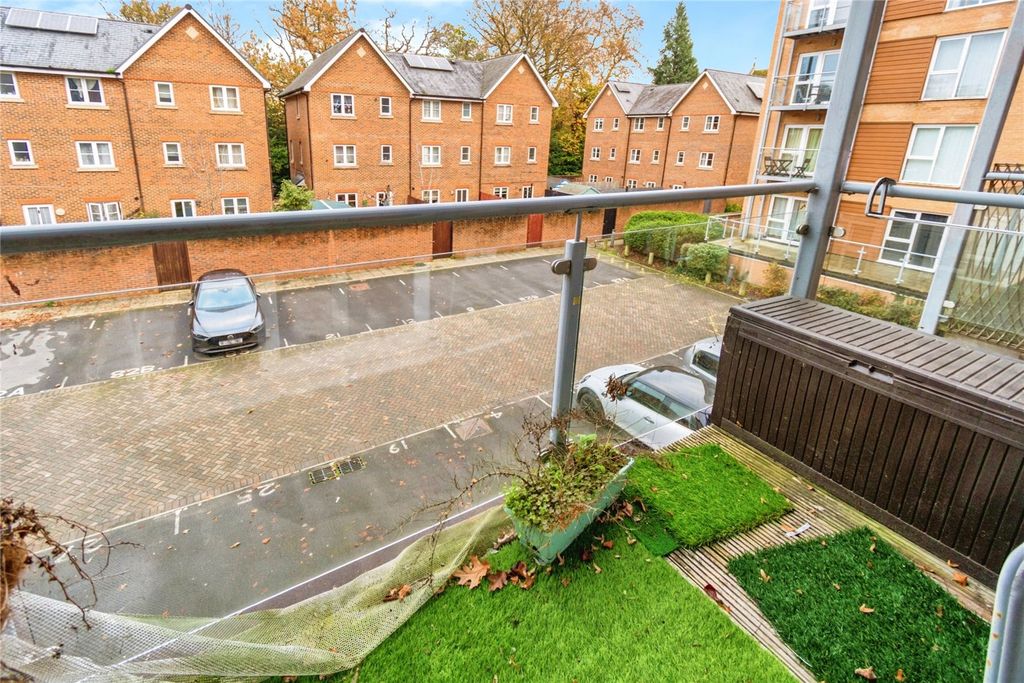 Property photo 2 of 13 Picture No. 28