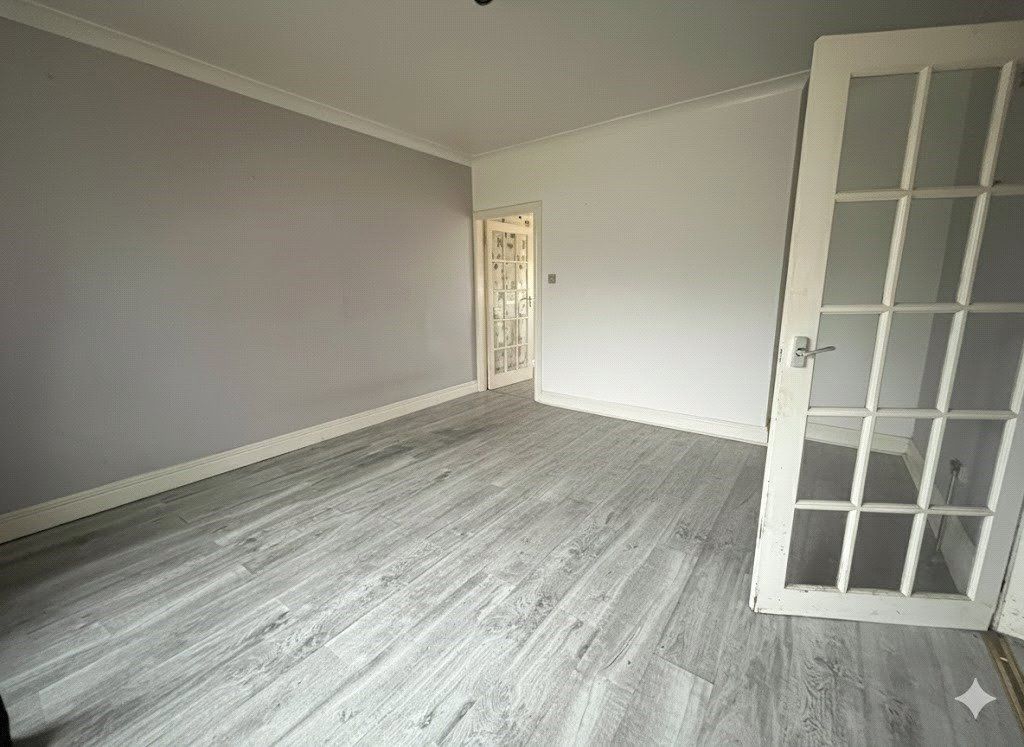 Property photo 2 of 4 Picture No. 12