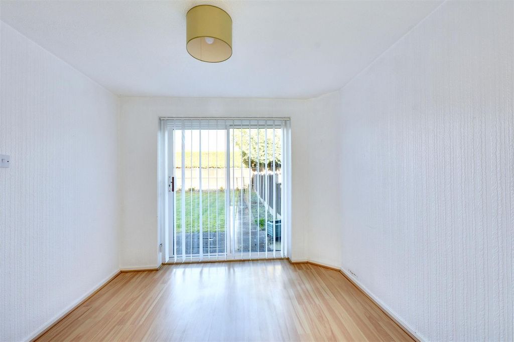 Property photo 3 of 20 Dining Room_1.Jpeg