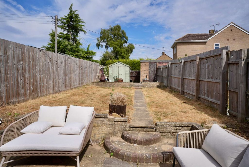 Property photo 2 of 13