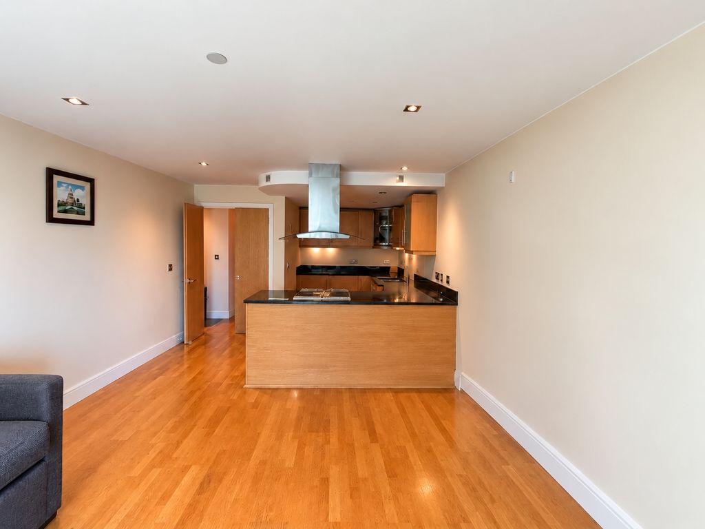 Property photo 2 of 10 Picture No. 08