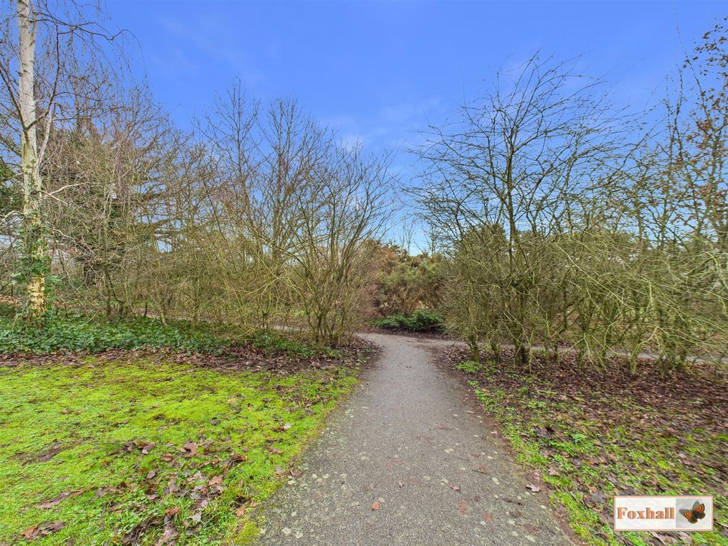 Property photo 3 of 30 Rear Garden