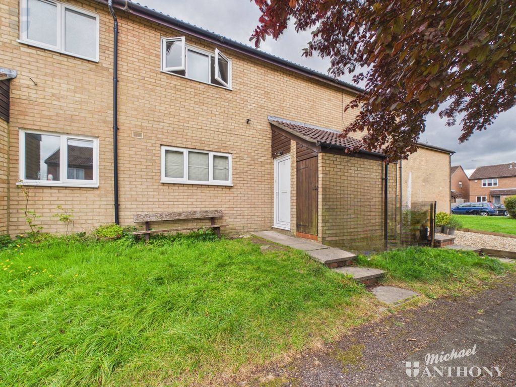 Property photo 1 of 6 Cam03218G0-Pr1026-Still009
