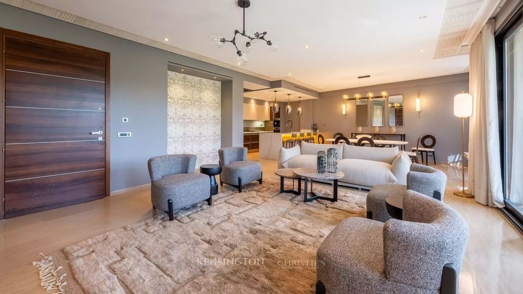 Property photo 3 of 27